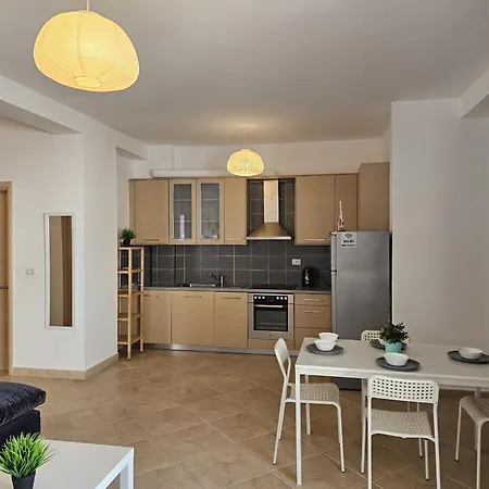 شقة Albert Apartment ساراندا
