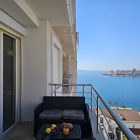 Albert Apartment