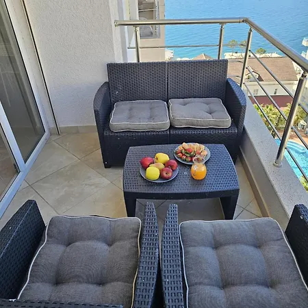 Albert Apartment *